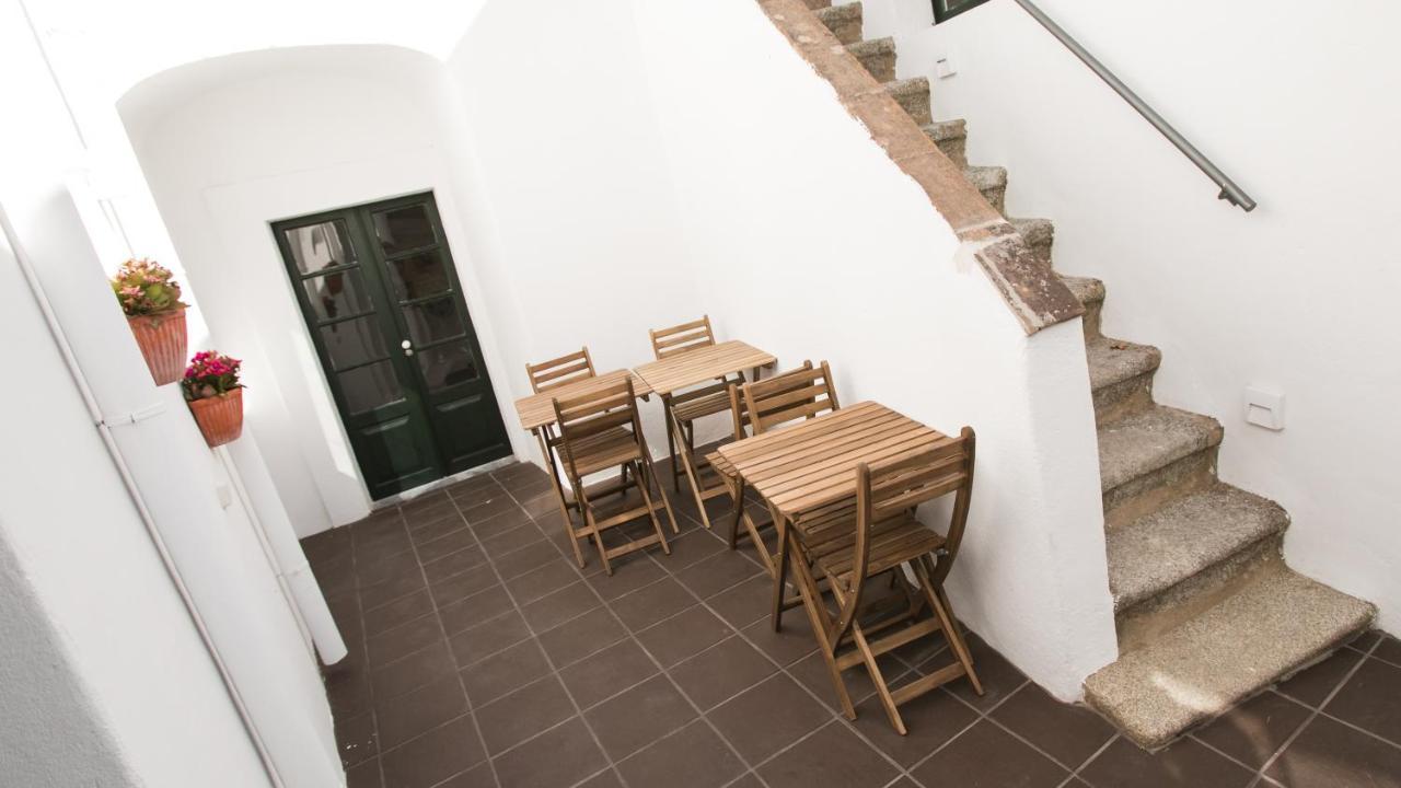 Casa Soure Suites And Apartments 에보라 외부 사진